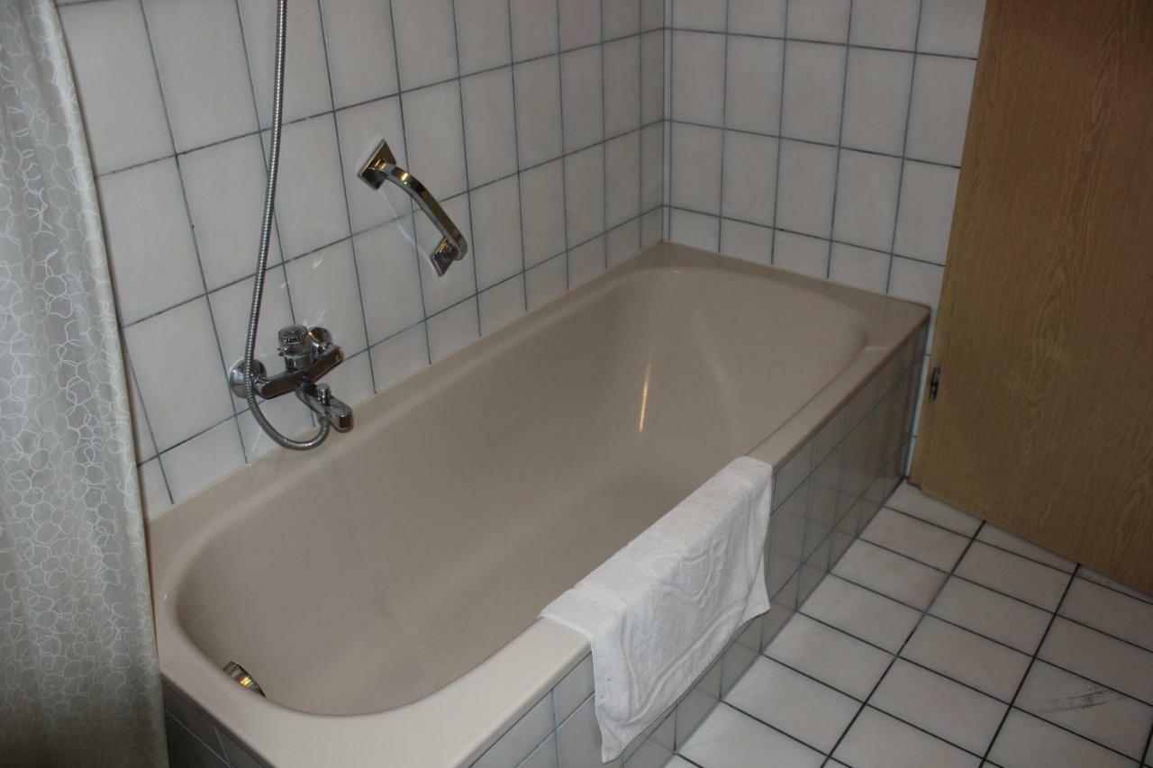 Ferienwohnungen Goldbach 1. Stock Regensburg Exterior foto